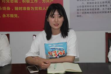 说明: G:\桌面文件\博士座谈会(20230516)\IMG_1112.JPG